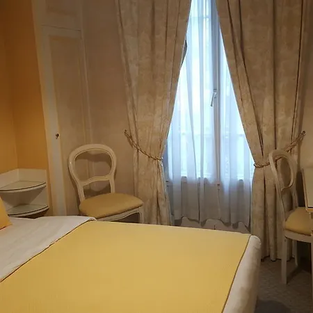 Hotel Camille Tapestry Collection By Hilton Parigi
