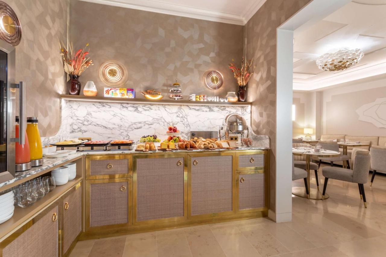 Camille Tapestry Collection By Hilton Hotel Paris