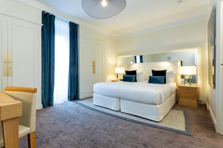 Camille Tapestry Collection By Hilton 4*