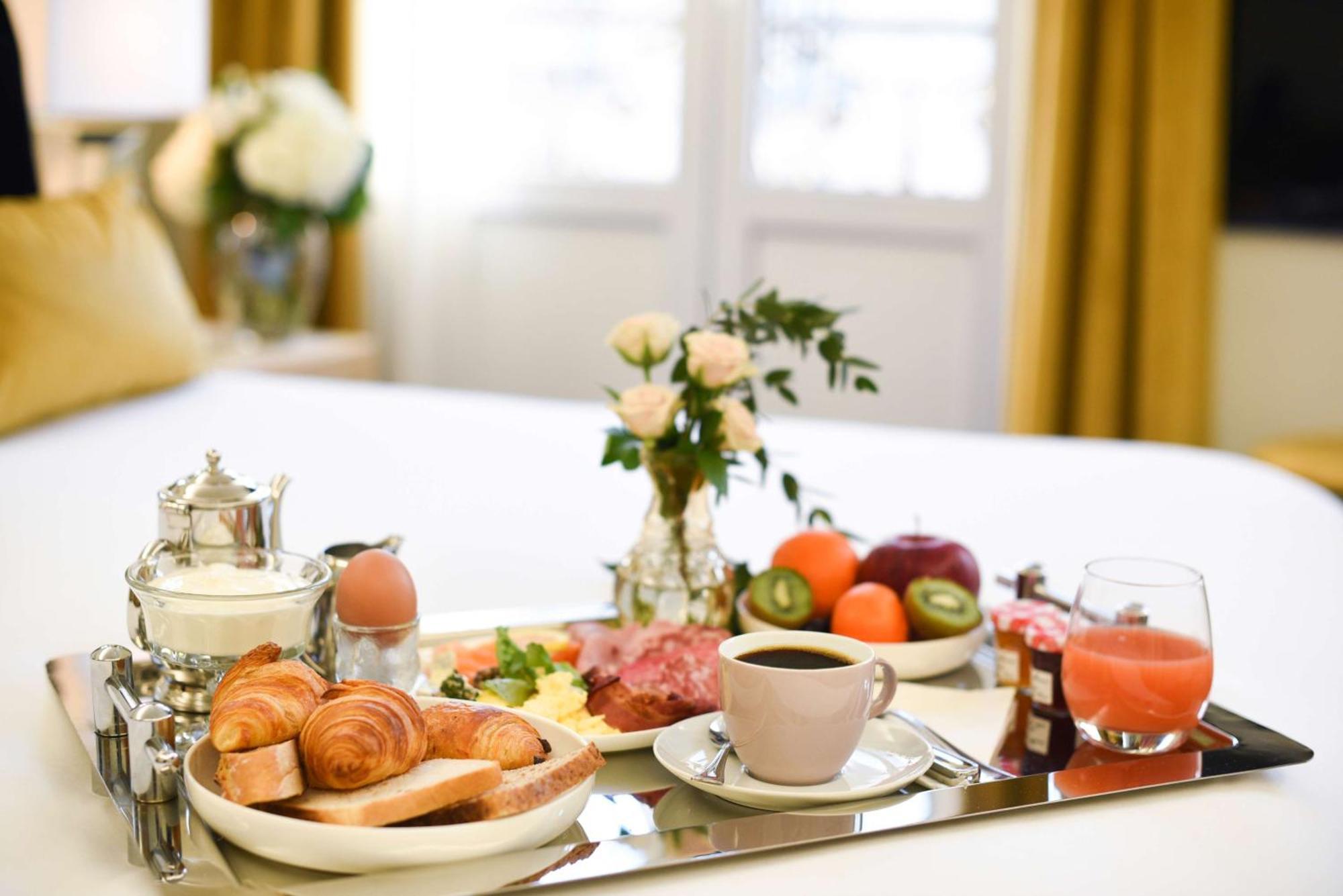 Camille Tapestry Collection By Hilton Parigi